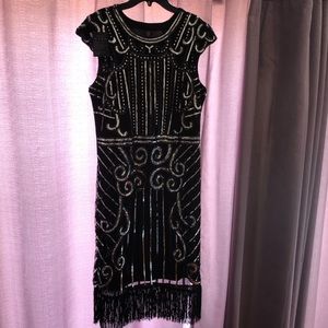 NWT Art Deco party dress with sequins & fringe. Lg